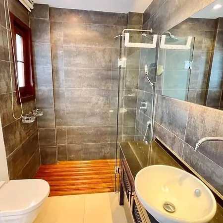 Appartement Summer House With Magnificent View In Turkbuku